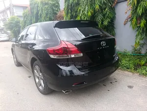 Toyota Venza LE AWD V6 2013 Black
