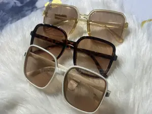 Trendy Oversized Fashion Sunglasses