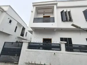 4bdrm Duplex in Good Estate for sale