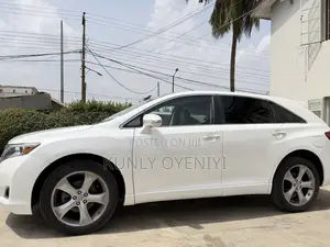 Toyota Venza Limited AWD V6 2013 White