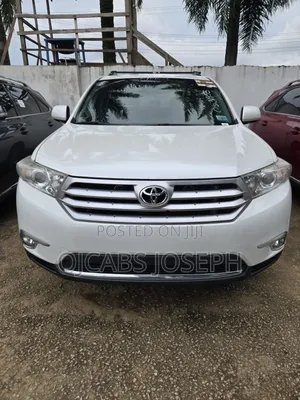 Toyota Highlander Limited 2012 White