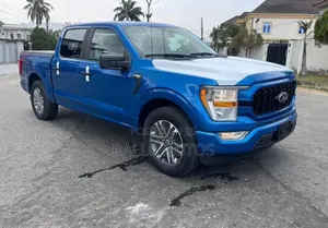 Ford Maverick XL SuperCrew SB 2023 Blue