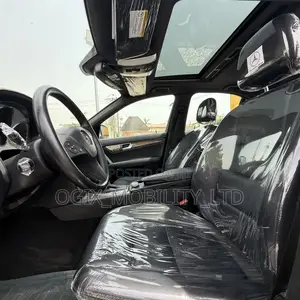 Mercedes-Benz C300 2009 Silver