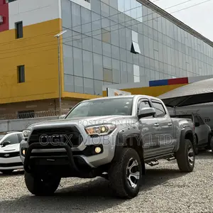 Toyota Tacoma 2017 Silver