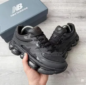 New Balance Unisex Sneakers – Premium Quality