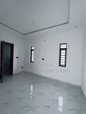 2bdrm Apartment in Off Lekki-Epe Expressway for rent