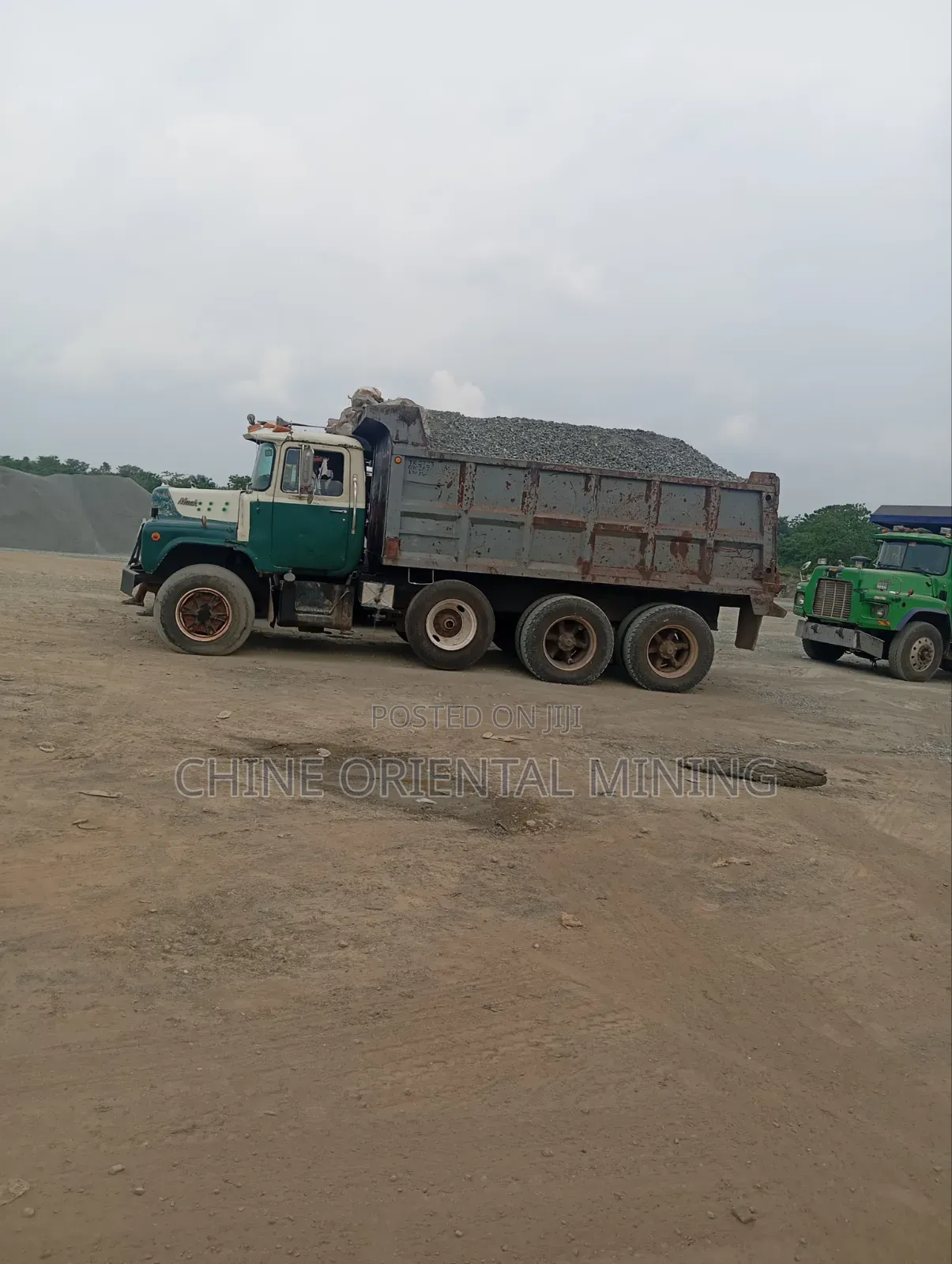Iron Black Chippings and Granite for Construction Purposes