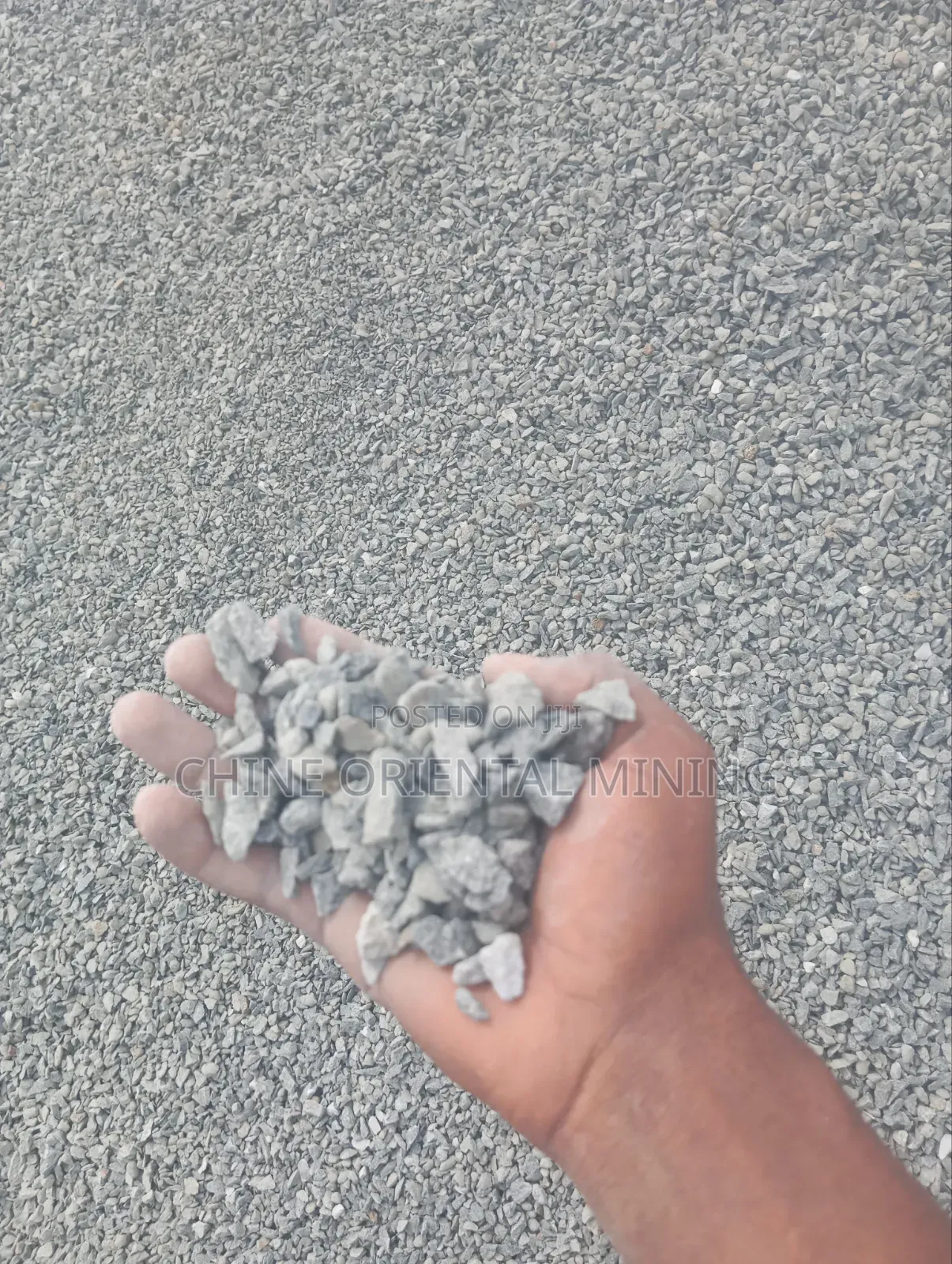 Iron Black Chippings and Granite for Construction Purposes