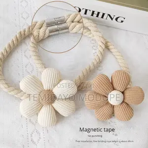 A Brand New Magnetic Cotton Holder/Clip