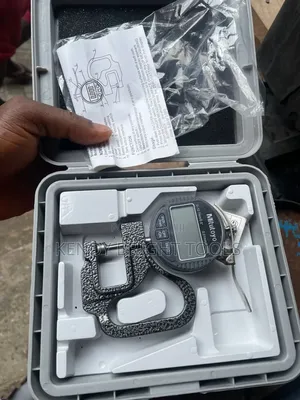 Digital Thickness Gauge