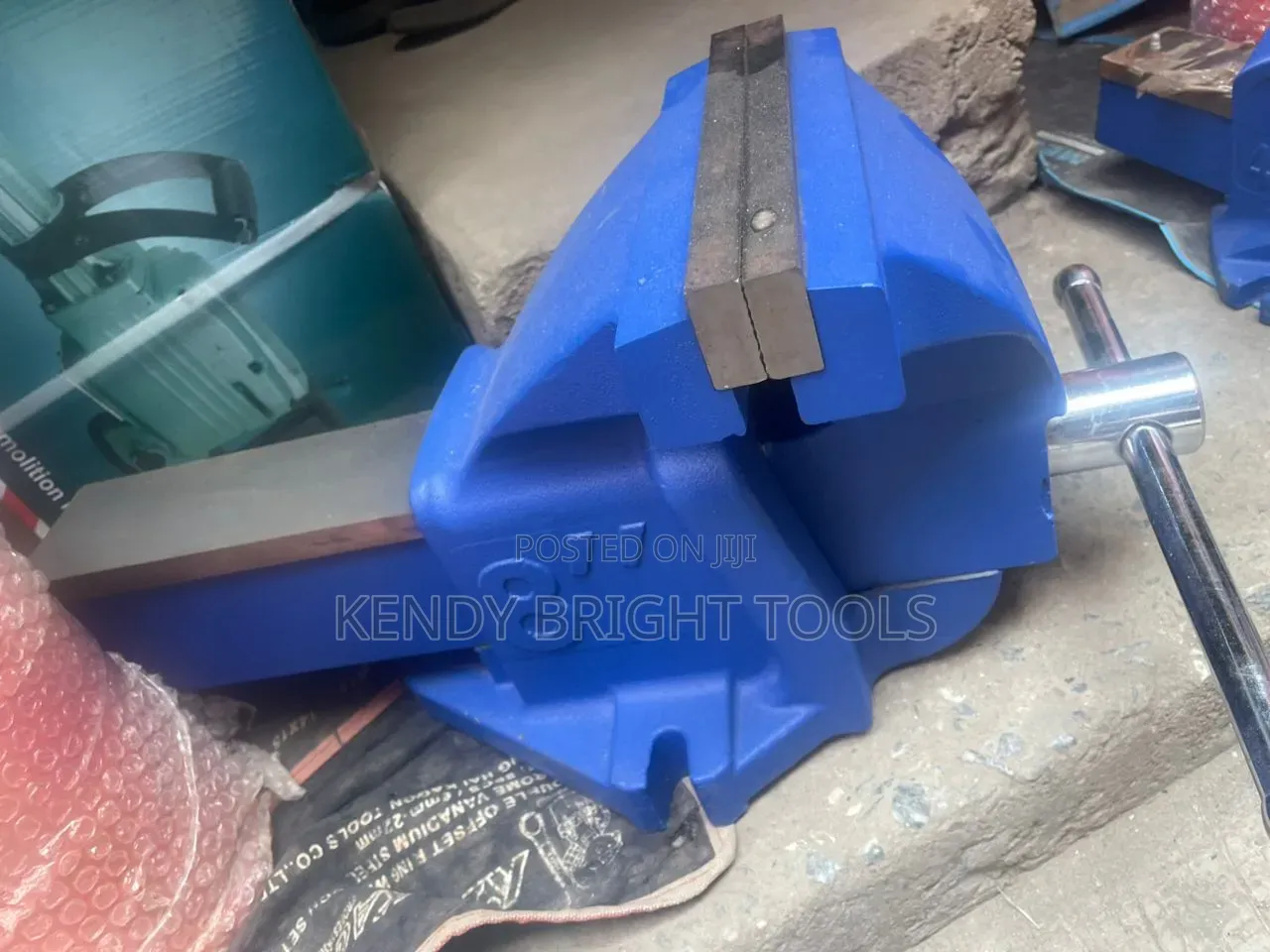 Bench Vice 8"
