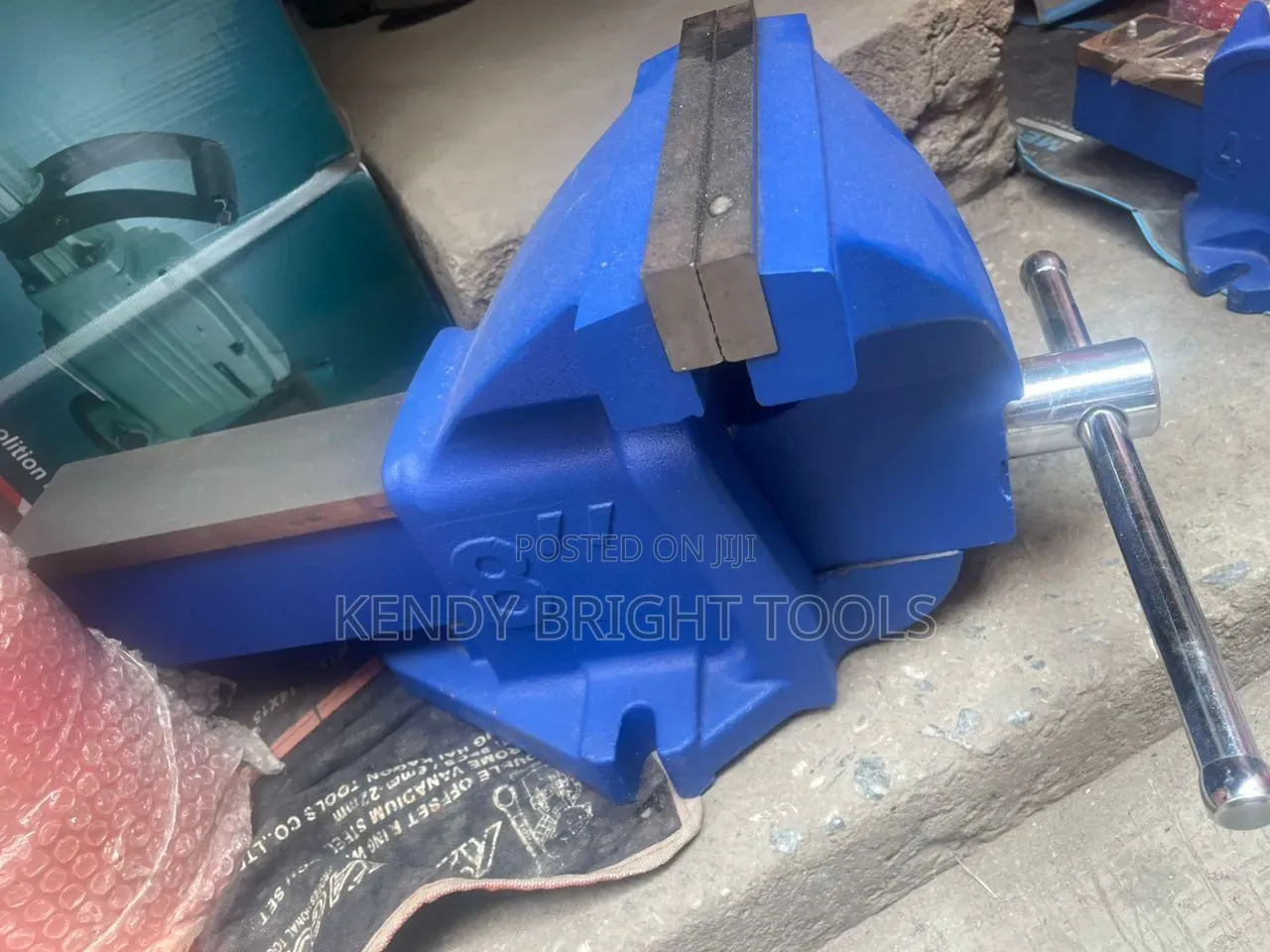 Bench Vice 8"