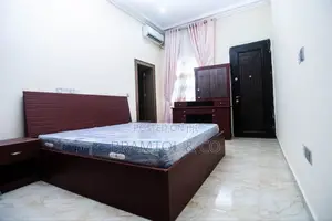 3bdrm Block of Flats in Zone B for rent