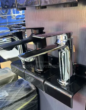 England Hot and Cold Basin Mixer Tap High Quality