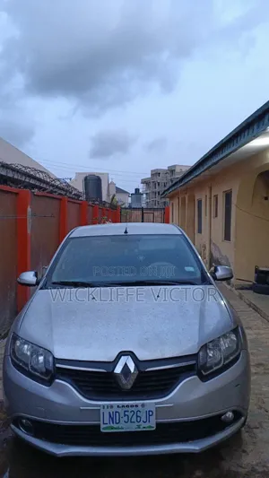 Renault Logan 2014 Silver