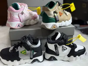 High Quality Sneakers