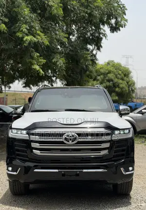 New Toyota Land Cruiser LC300 2025 Black