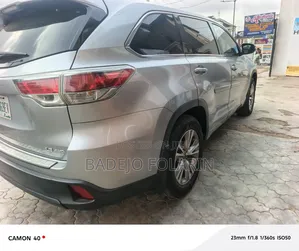 Toyota Highlander LE V6 4x2 (3.5L 6cyl 6A) 2016 Silver