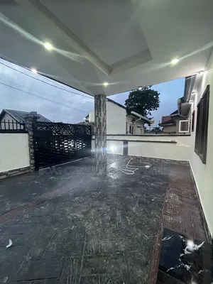 2bdrm Bungalow in Ilaje / Lekki for sale