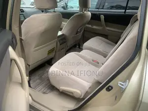 Toyota Highlander 2009 Gold