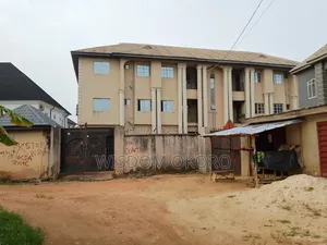 3bdrm Block of Flats in Imo Housing, Owerri for sale
