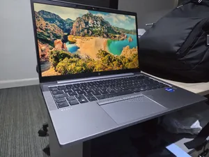 Laptop HP ZBook Firefly G8 32GB Intel Core i7 SSD 512GB
