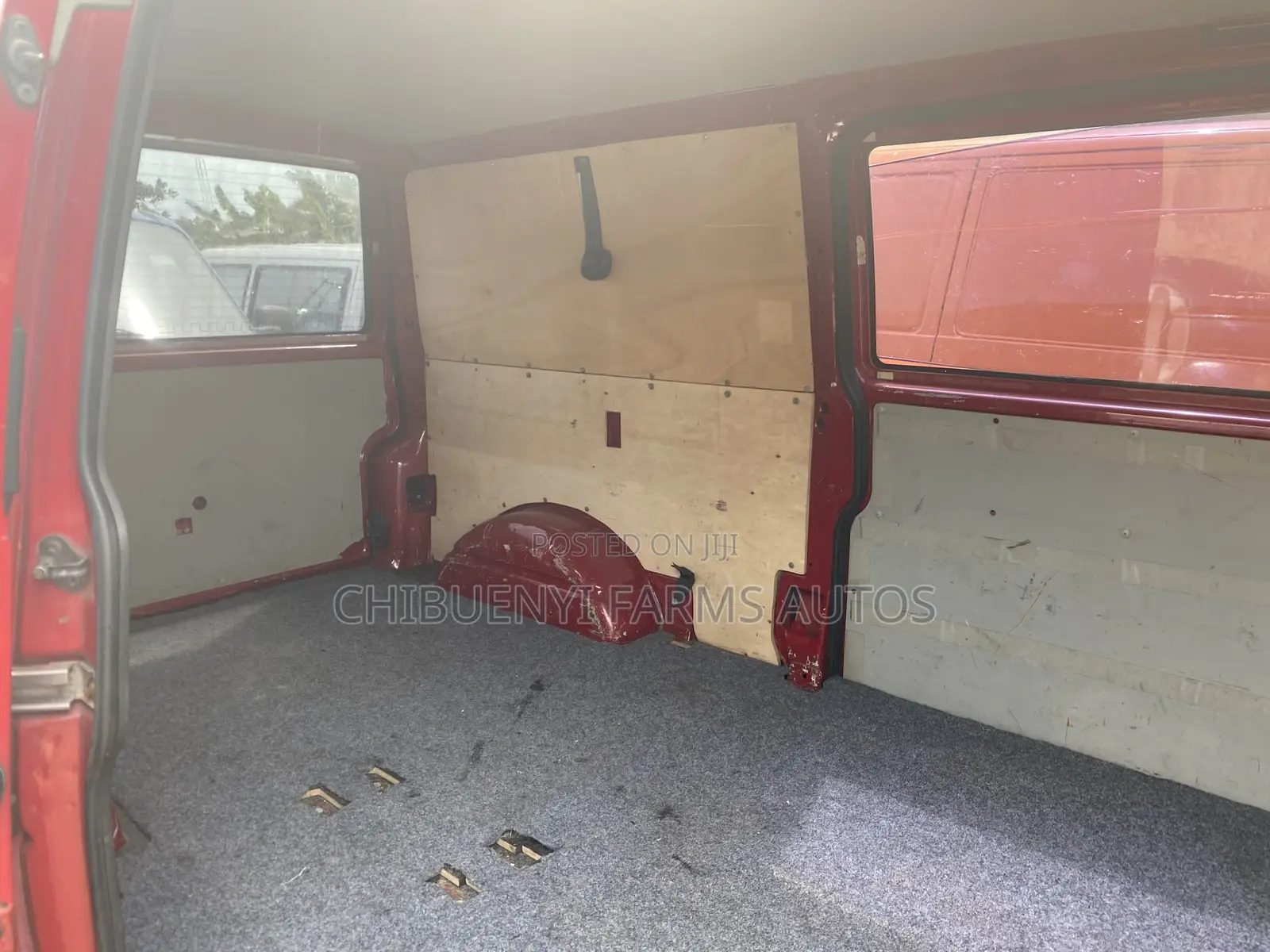 Volkswagen Transporter 2004 Red