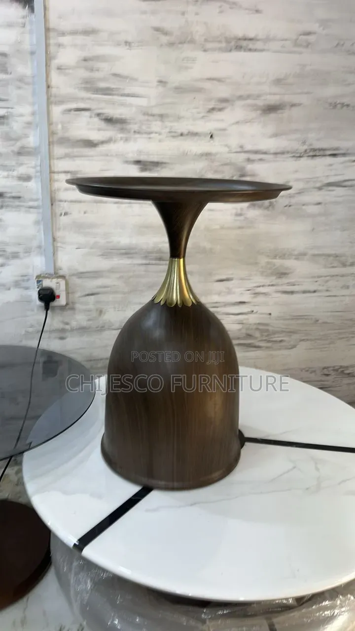 Quality Round Side Stool Table