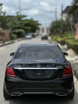 Mercedes-Benz C300 Luxury 4dr AWD 4Matic Sedan (2.0L 4cyl 7A) 2015