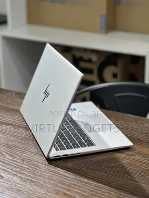 Laptop HP EliteBook 840 G10 16GB Intel Core i7 SSD 512GB