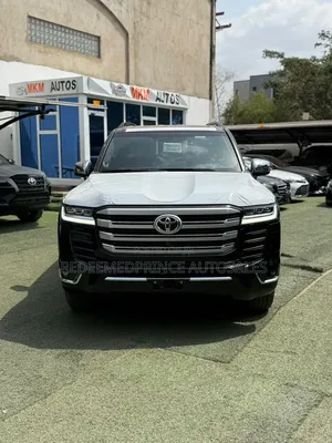 New Toyota Land Cruiser LC300 2025 Black