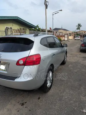 Nissan Rogue SV 2012 Silver