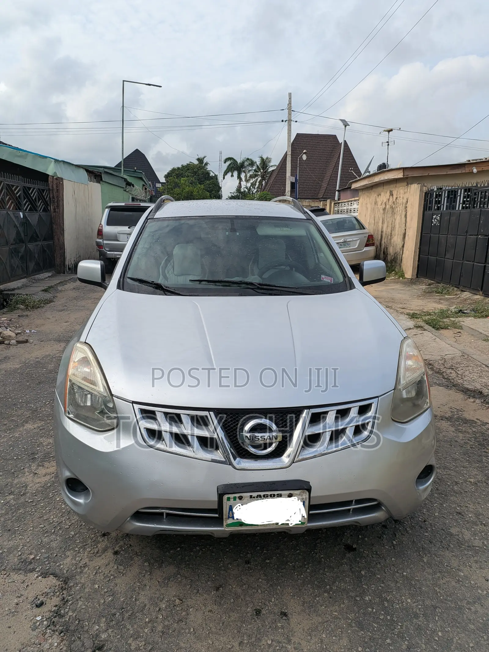 Nissan Rogue SV 2012 Silver