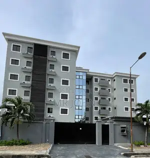 3bdrm Apartment in Lekki Phase 1 D Man for rent