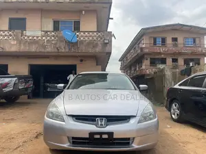 Honda Accord 2005 Silver