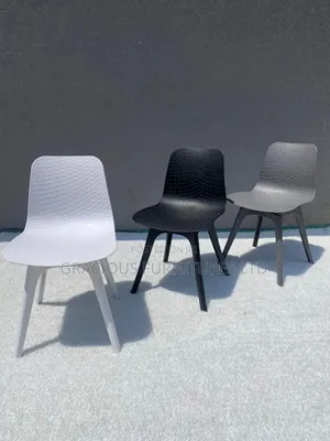 Modern Plastic Dining Chairs