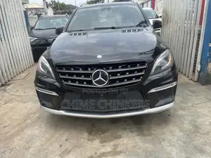 Mercedes-Benz M Class ML63 AMG 4dr SUV AWD (5.5L 8cyl Turbo 7A) 2014