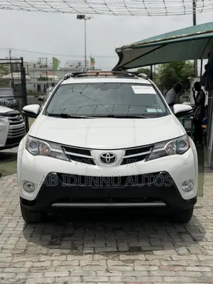 Toyota RAV4 Limited AWD (2.5L 4cyl 6A) 2016 White