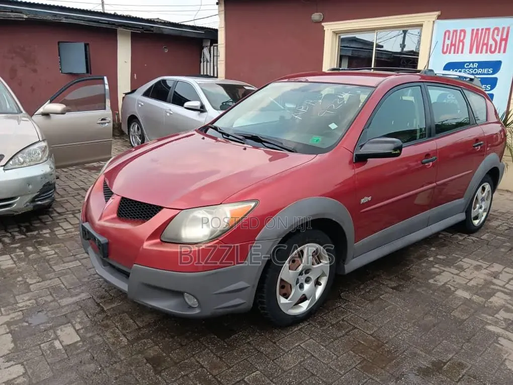 Pontiac Vibe 2006 Red