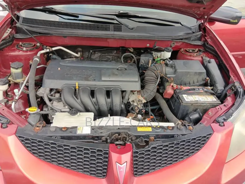 Pontiac Vibe 2006 Red
