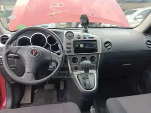 Pontiac Vibe 2006 Red