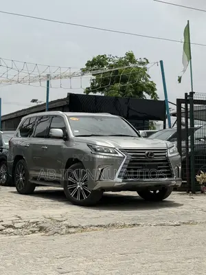 Lexus LX 570 (5 seats) AWD 2020 Gold