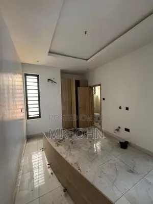 2bdrm Apartment in Ikate D Man Pr, Lekki for rent