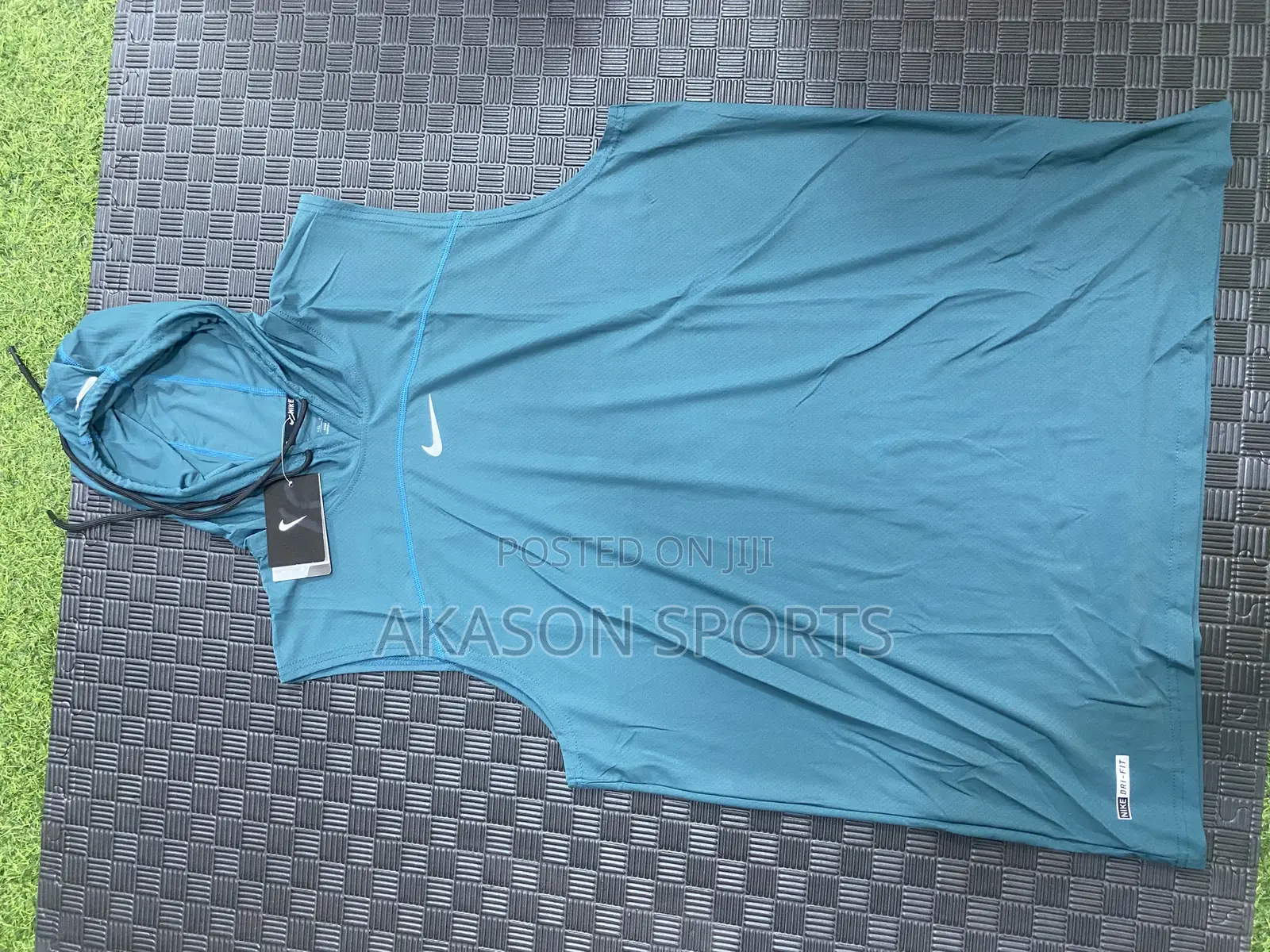Sport Sleeveless With Cap