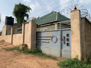 6bdrm Block of Flats in Moniya for sale