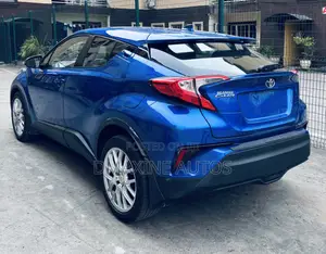 Toyota C-HR 2018 Blue