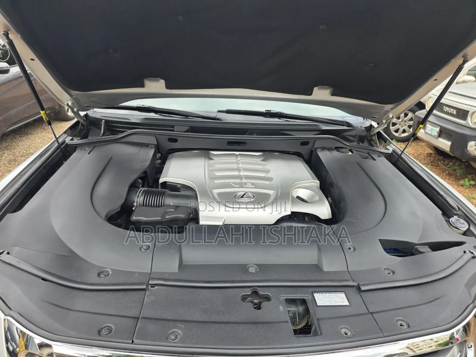 Lexus LX 570 AWD 2016 Silver