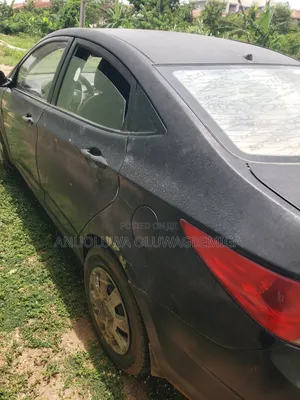 Hyundai Accent 2012 Black