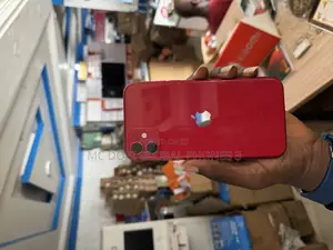 Apple iPhone 11 64 GB Red