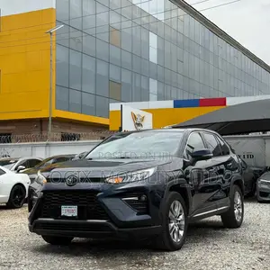Toyota RAV4 2023 Green